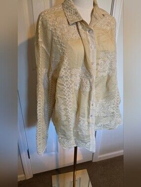 Women's Cream Lace-Detail Button Front Skirt